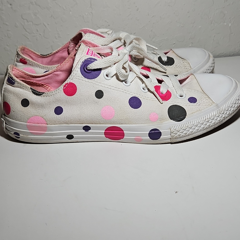 Converse All Stars Polka Dot Low Tops, Size 6 Junior